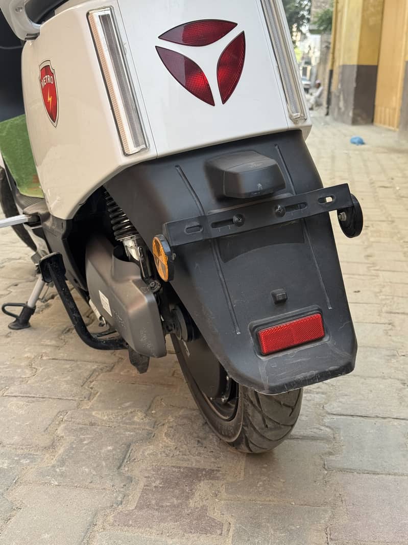 Metro E8S PRO 10/10 Condition 1