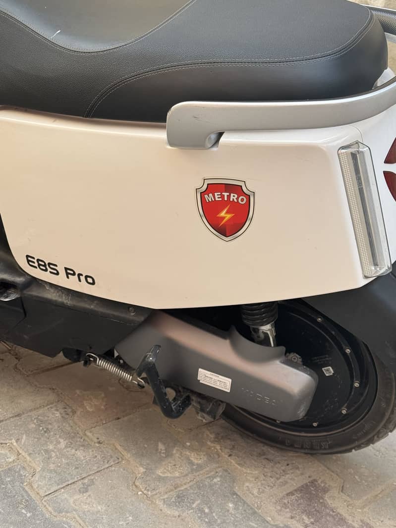 Metro E8S PRO 10/10 Condition 5