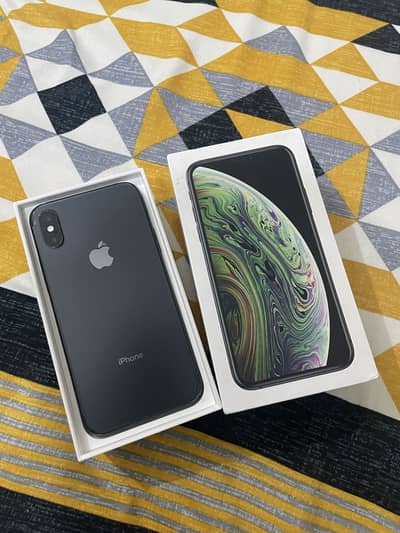 iphone xs 10/10 Factory Unlock