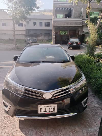 toyota altis grande 2015 model