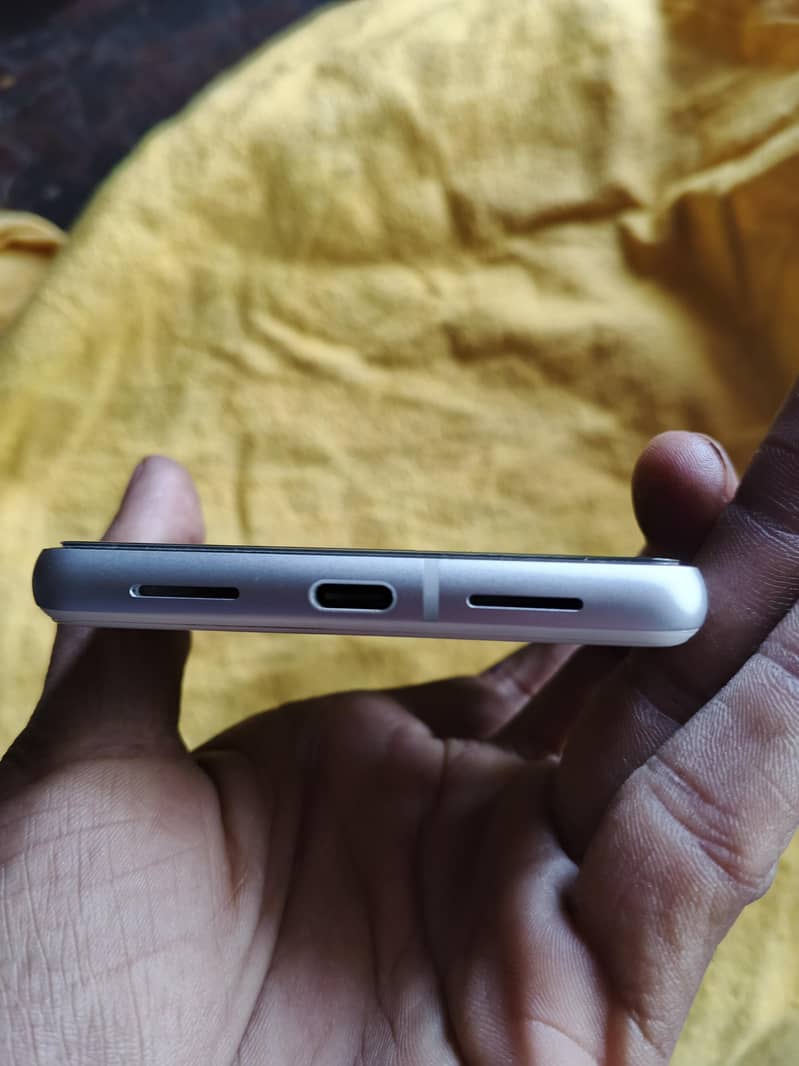 Google pixel 7 3