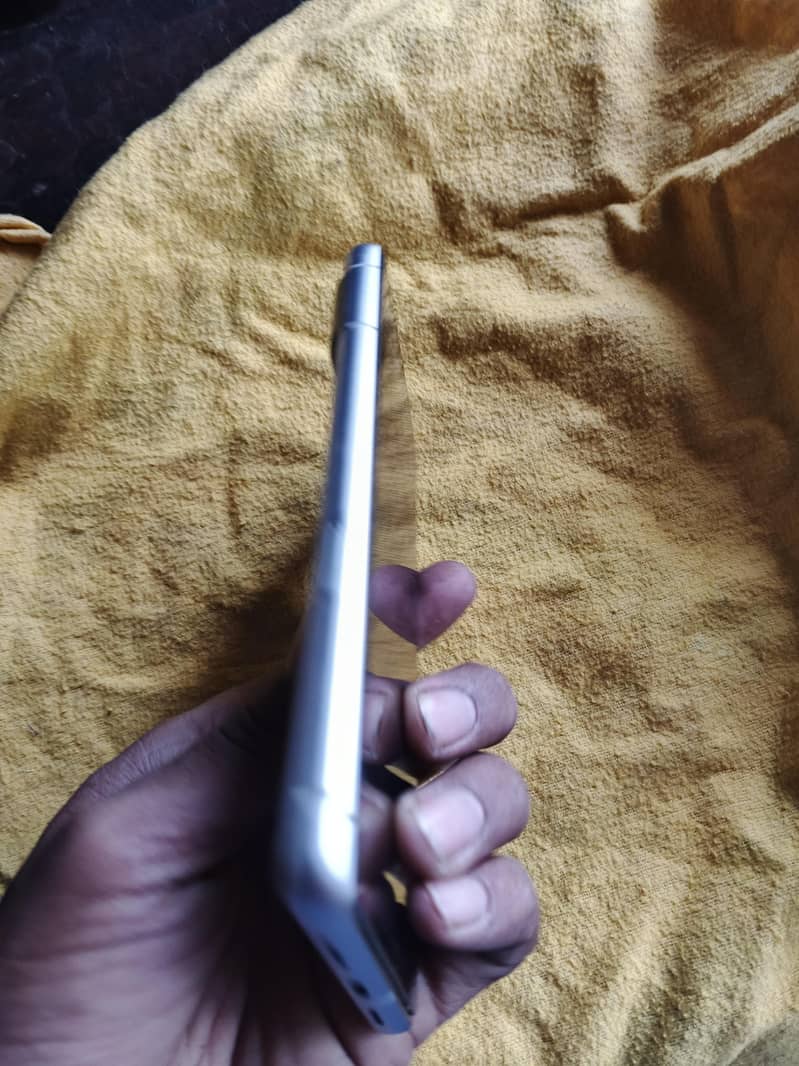 Google pixel 7 4