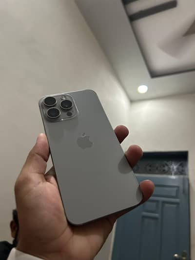iphone 15 pro max jv with box 256GB