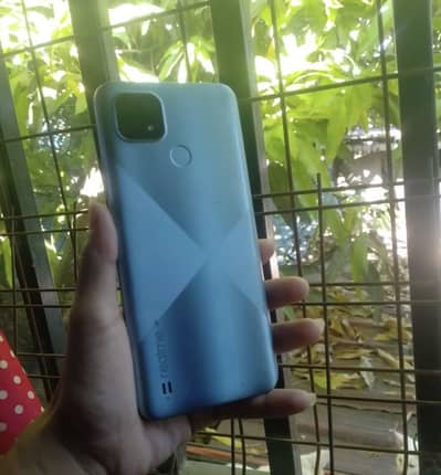 realme c21-y 4/64 all ok with box