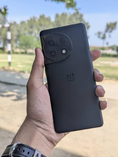 one plus 11r for sale