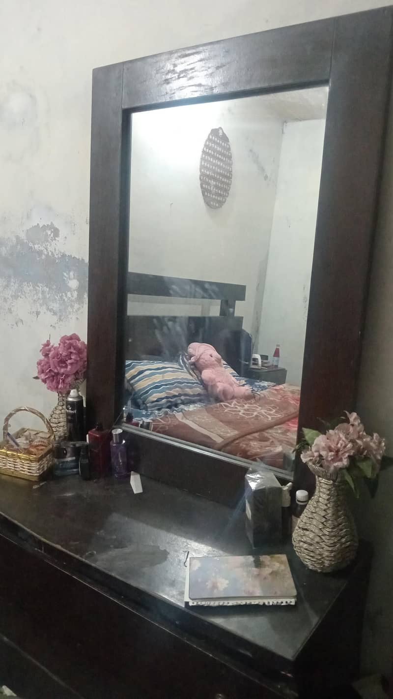 dressing table 3