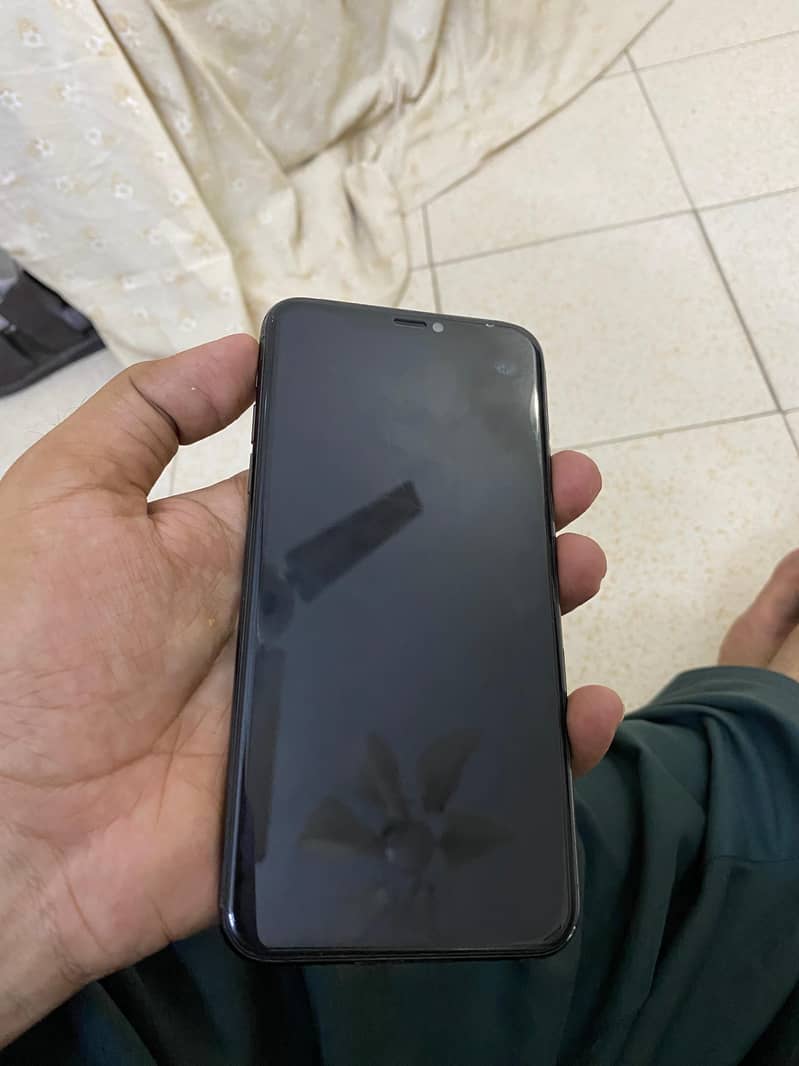 iphone 11 pro max 1