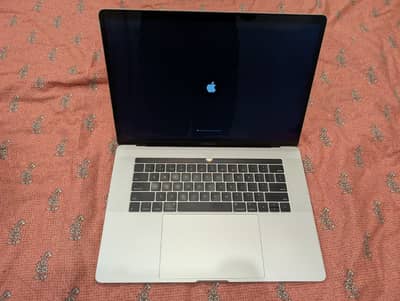 Apple MacBook Pro 2019 | 15.4" | Touch Bar | i9-9980HK | 16 GB |