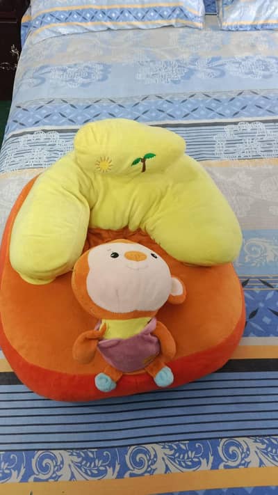 Baby Carry Cot & Baby Sofa