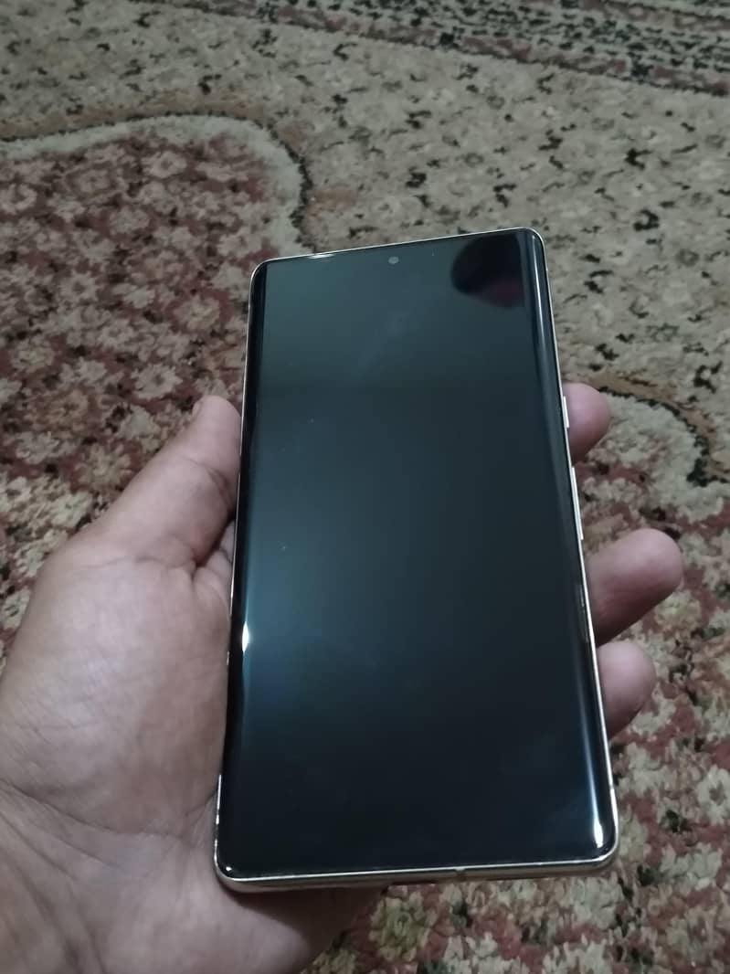 Pixel 7 PRO (Sim working) 4