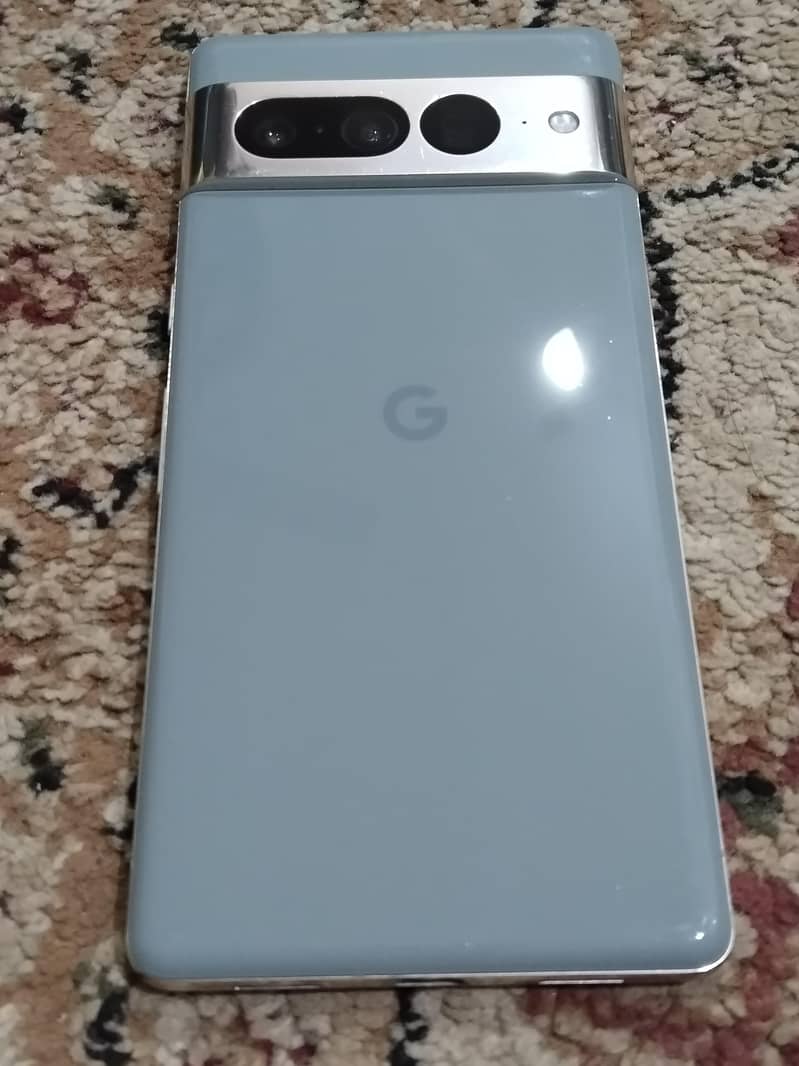 Pixel 7 PRO (Sim working) 7
