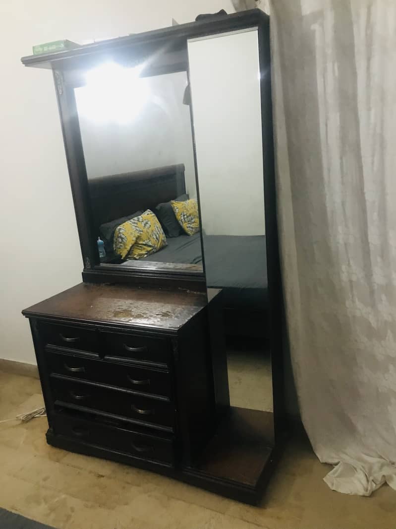 Dressing table 1