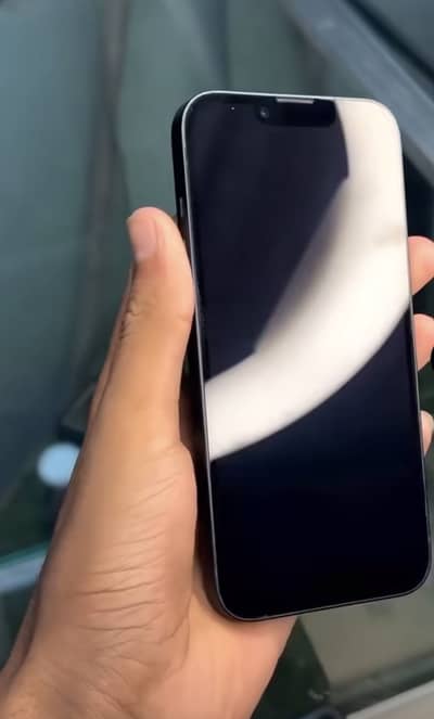 iPhone 13 jv active in feb