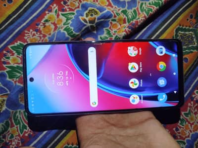 Moto G Stylus (4GB/128GB) – Stylish Design with Smooth Performance