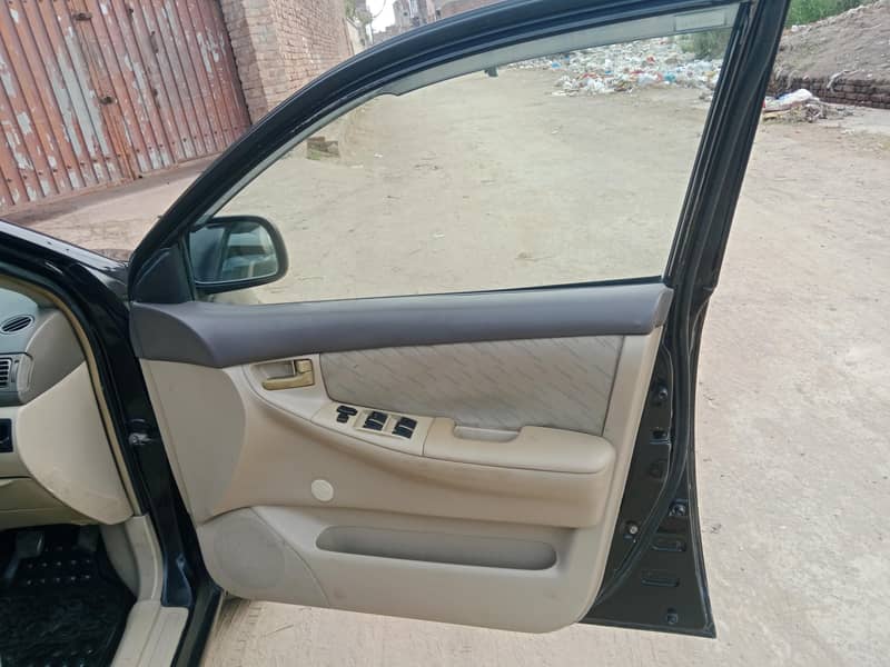 Toyota corolla gli 10