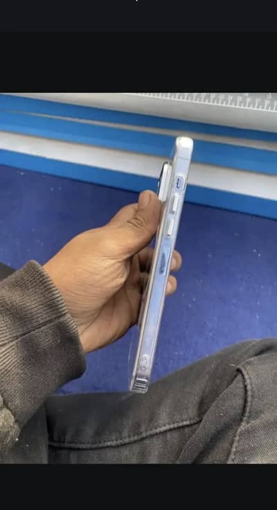 i phone 13 pro water pack