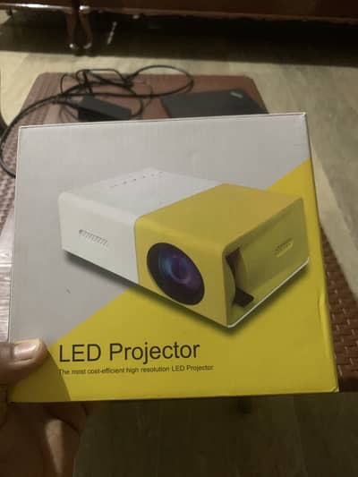 New smart mini projector