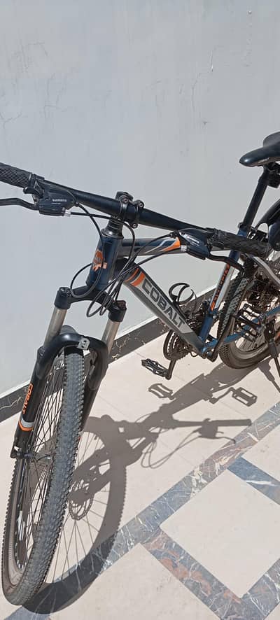 Cobalt Mountain Bicycle 28 Imported Gear System Excellent Condition.