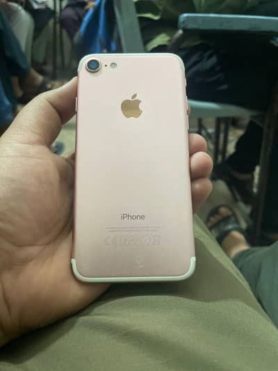 iPhone 7 32 gb pta