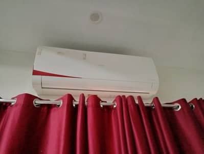 Haier 1.5 ton DC Inverter Air Condition