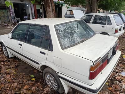 Corolla 86