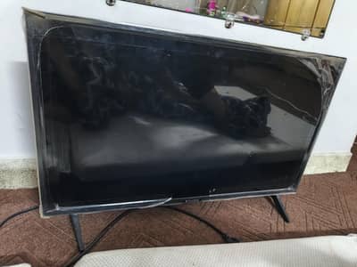like new ecostar 32 inch normal tv best condition