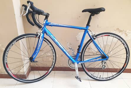 Lapierre Audacio 200 – 27 Speed(9 x 3) - Shimano Sora - Alloy SUPREME