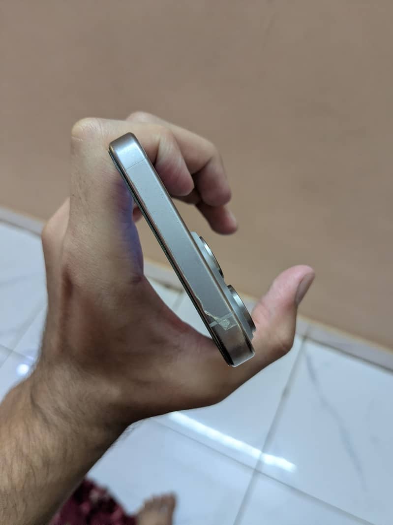 Iphone 15 pro max 4