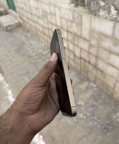 iphone 14 pro PTA 256 gb