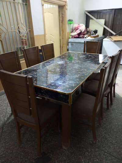 full new dining table just few months use kia ha