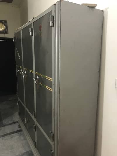 Full size 3 door safe almari for sale