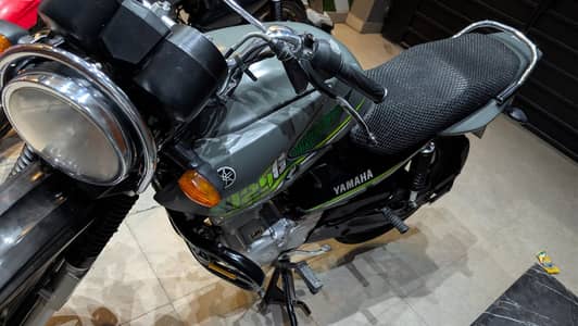 Yamaha YBR 125G (Limited Edition Green) – Like New 2023