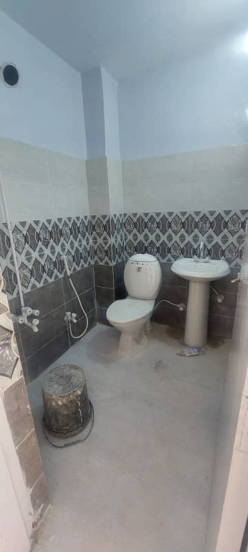 2 BED DD FLAT FOR SALE IN GULSHAN E IQBAL 13/b