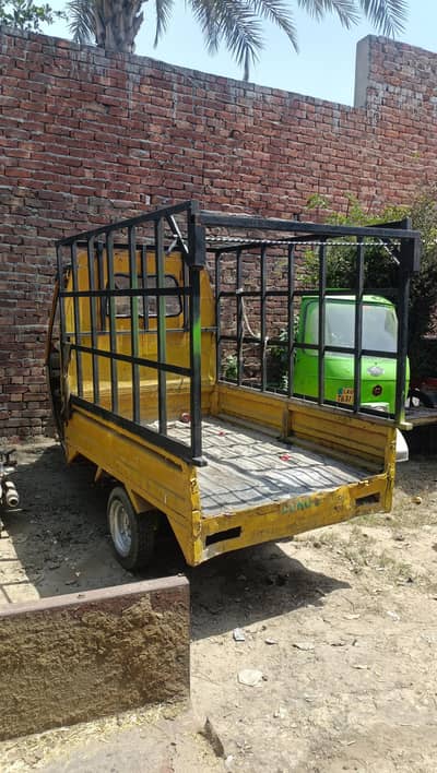 2019 CAb loader riksha rikshaw