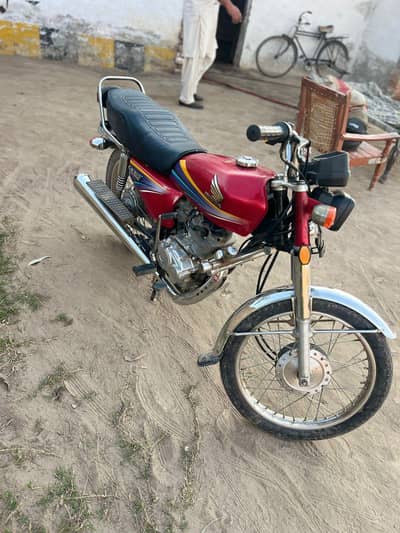 Honda 125 jenioun bike sargodha no all okay super engine buy and drive