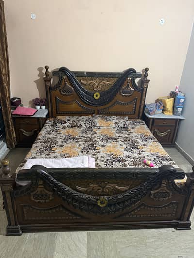 Bed, dressing table, crockery cabinet, iron stand