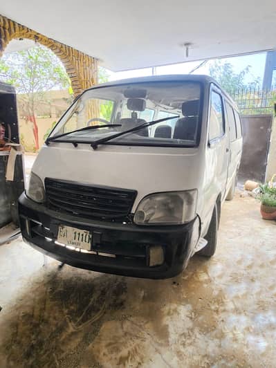 Golden Dragon Hiace 2017 (GDQ6501AZ) - Petrol | 15-Seater Mini Bus