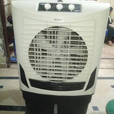 super asia new condition air coller urjent sale with 6botel colling