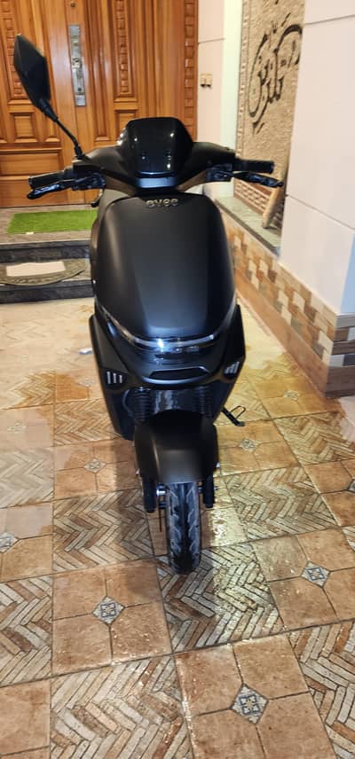 Evee S1 Electric Scooty