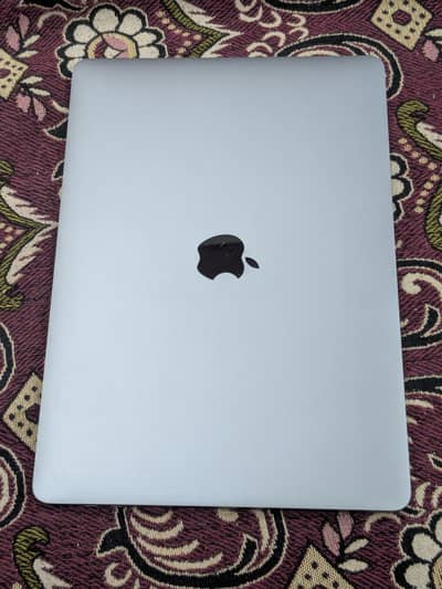 Apple MacBook Pro 2017 Touch Bar | 16GB RAM | 512GB SSD |