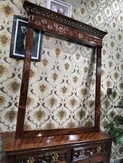 Chioti Dressing Table