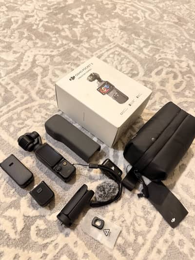 DJI osmo pocket 3 with creator pack - 10/10 condition