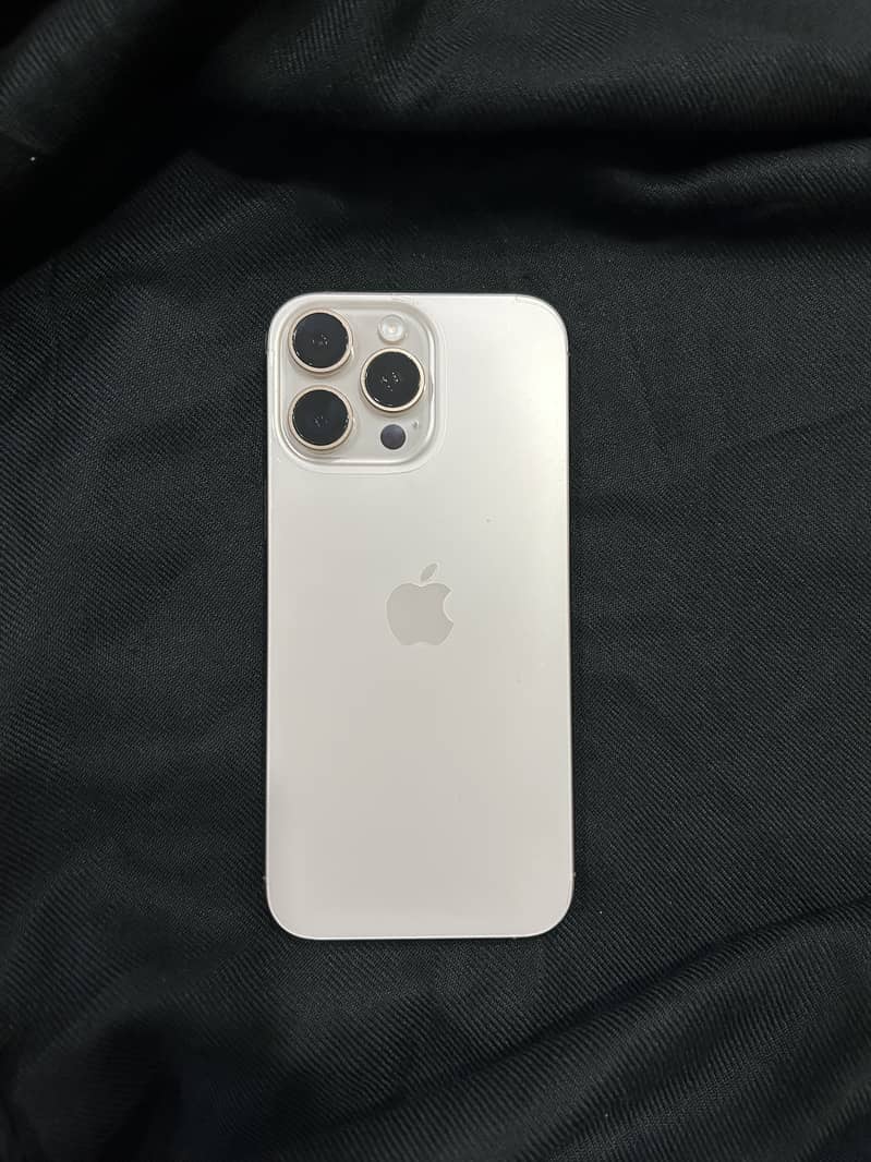 iPhone 16 pro max 2