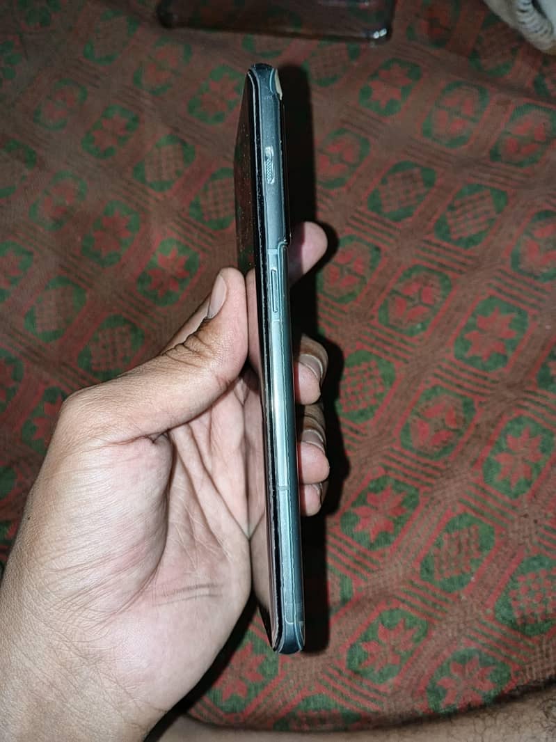 OnePlus 10 pro 2