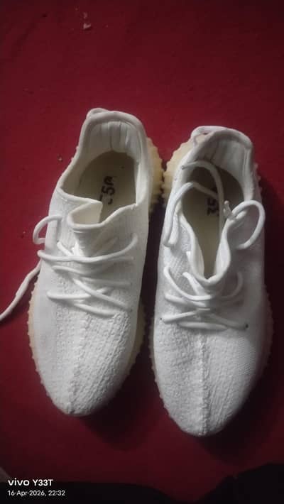Premium Style White Shoes