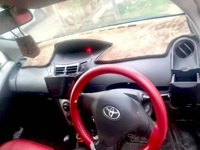 Toyota Vitz 2010