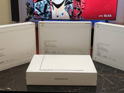 MacBook Air M4 Midnight New 16/256