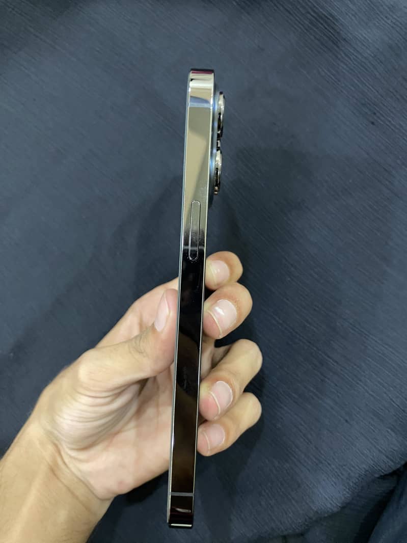 IPhone 13 pro 4