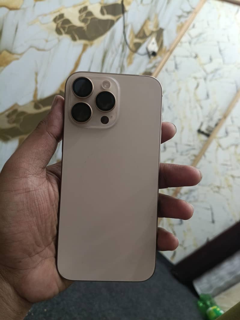 iPhone 16 Pro Max – 256GB (JV / Sim Lock) 1
