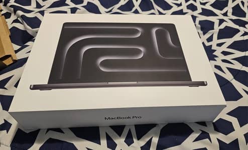 Apple MacBook Pro M4 16GB 1TB